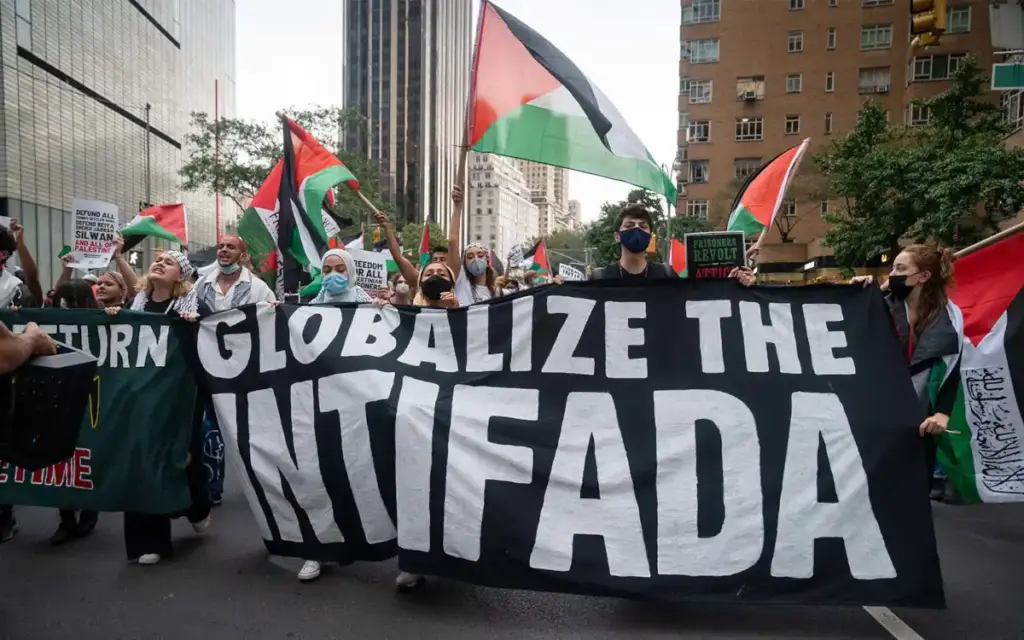 manifestanti pro-Palestina